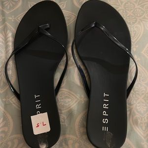 Esprit Navy Patent 7.5 Thong Sandals